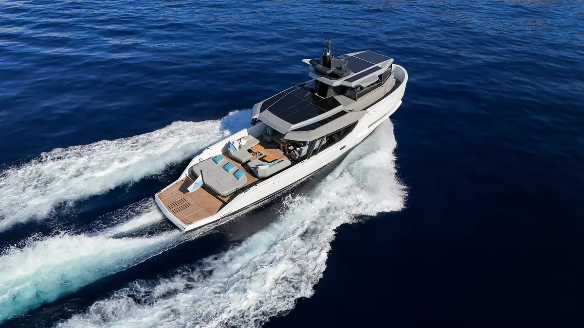 Arcadia Sherpa 60, salon — Yacht Charter Saint-Tropez, Saint-Tropez. Arcadia Sherpa 60 — 18.7m
