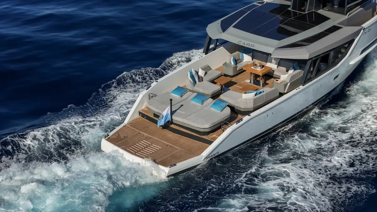Arcadia Sherpa 60, master cabin — Yacht Charter Saint-Tropez, Saint-Tropez. Arcadia Sherpa 60 — 18.7m