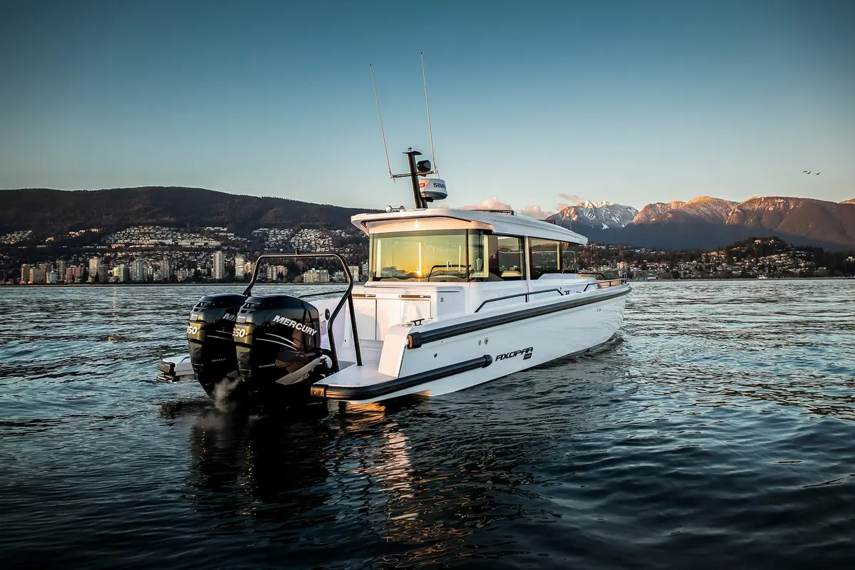 Axopar 37, aft deck — Yacht Charter Saint-Tropez, Saint-Tropez. Axopar 37 — 11.5m