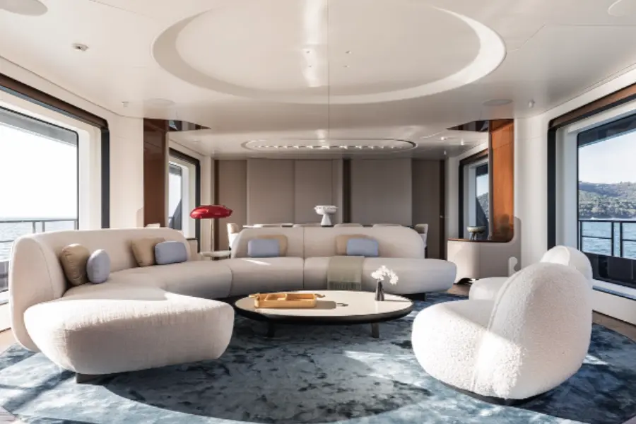 Azimut 116, main deck — Yacht Charter Saint-Tropez, Saint-Tropez. Azimut 116 — 36m