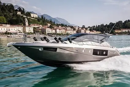 Cranchi M44 HT, exterior — Yacht Charter Saint-Tropez, Saint-Tropez. Cranchi M44 HT — 14m