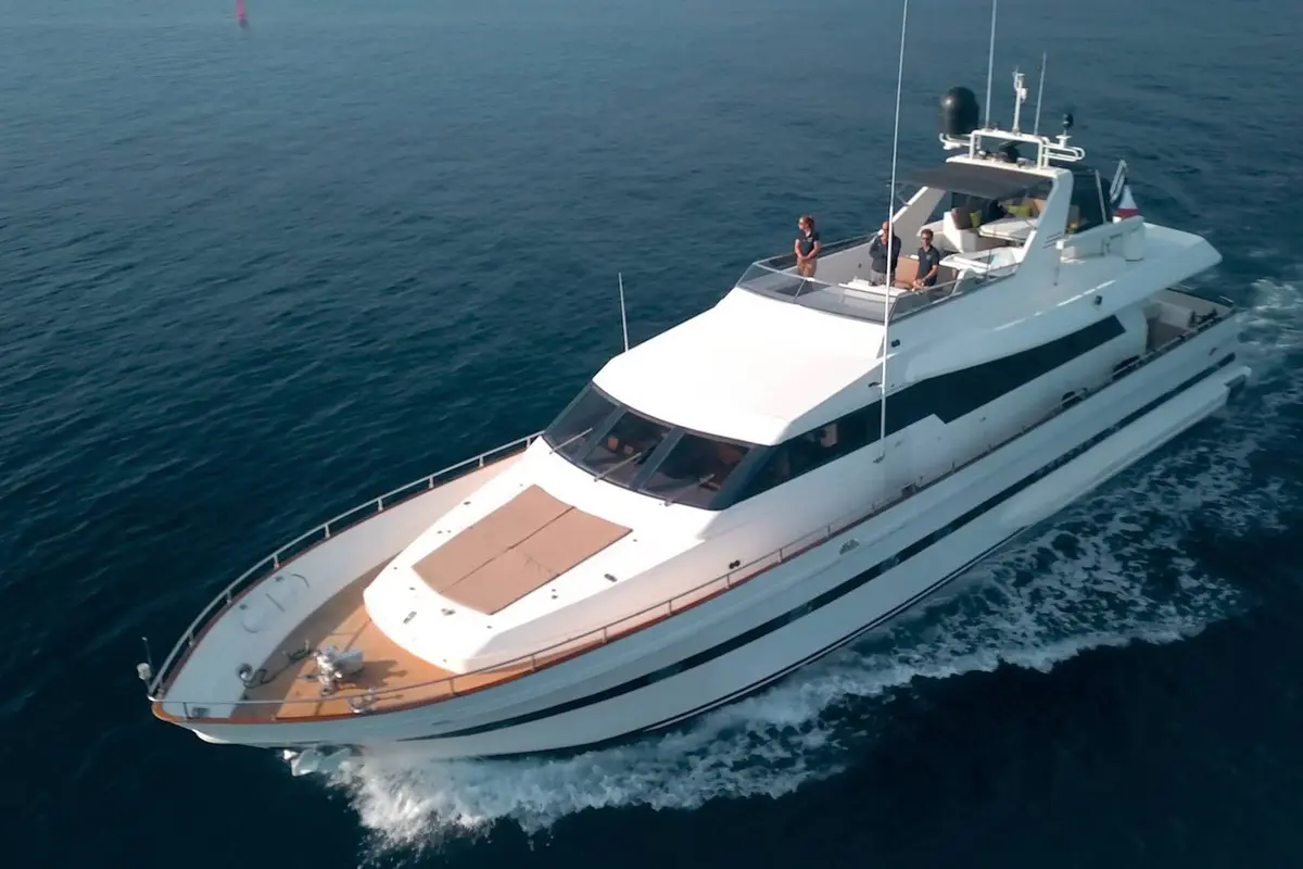 Falcon 80S, main deck — Yacht Charter Saint-Tropez, Saint-Tropez. Falcon 80S — 24m