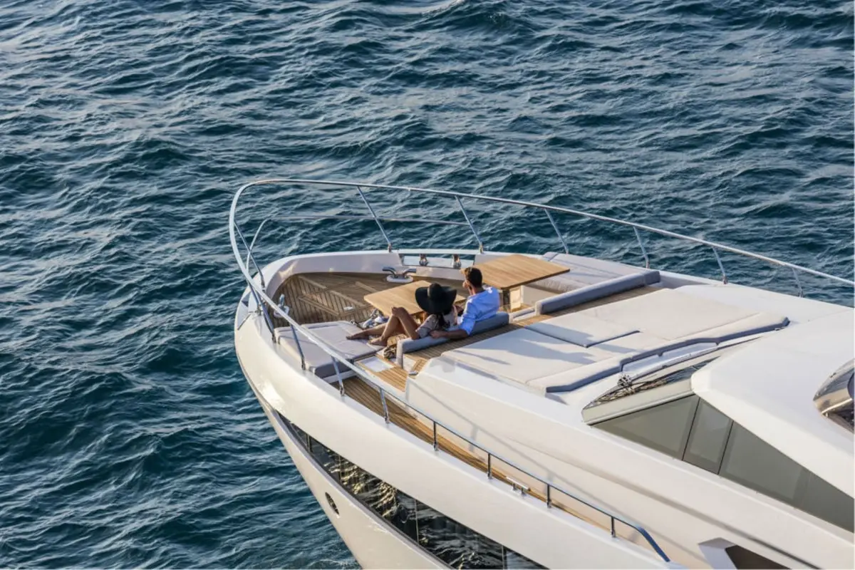 Ferretti 920, aft deck — Yacht Charter Saint-Tropez, Saint-Tropez. Ferretti 920 — 28m