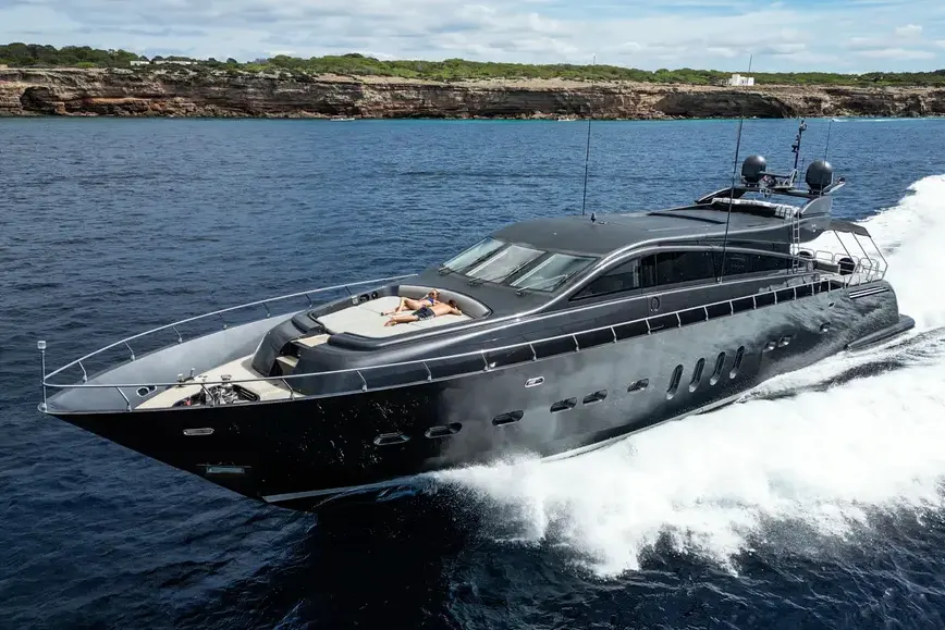 Leopard 31, внешний вид — Yacht Charter Saint-Tropez, Сен-Тропе. Leopard 31 — 31m