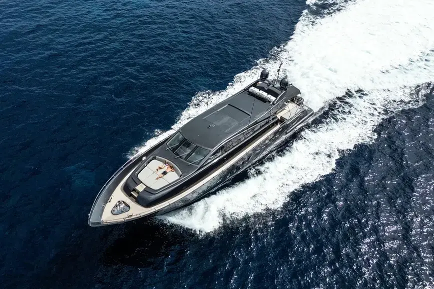 Leopard 31, главная палуба — Yacht Charter Saint-Tropez, Сен-Тропе. Leopard 31 — 31m
