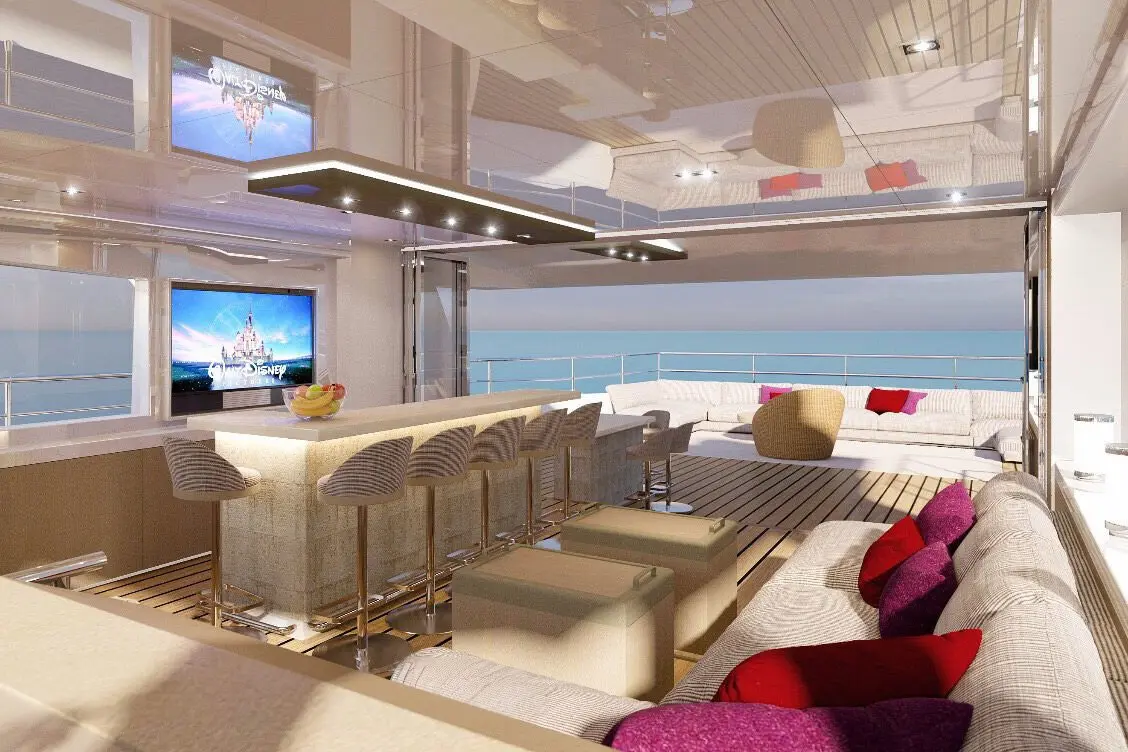 Majesty 100, master cabin — Yacht Charter Saint-Tropez, Saint-Tropez. Majesty 100 — 32m