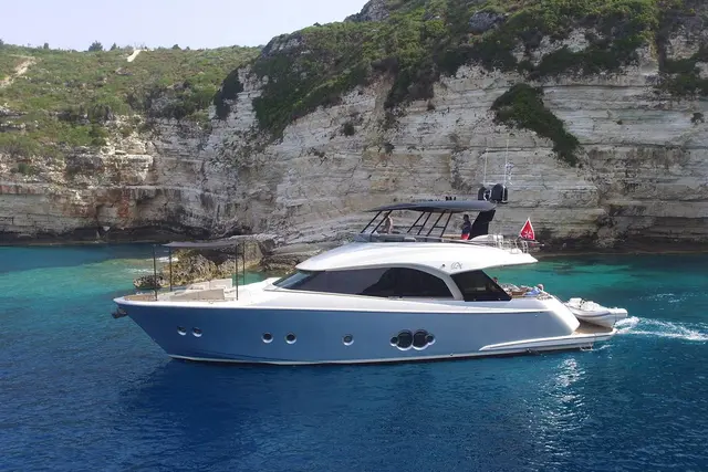 MCY66 — Yacht Charter Saint-Tropez, Saint-Tropez