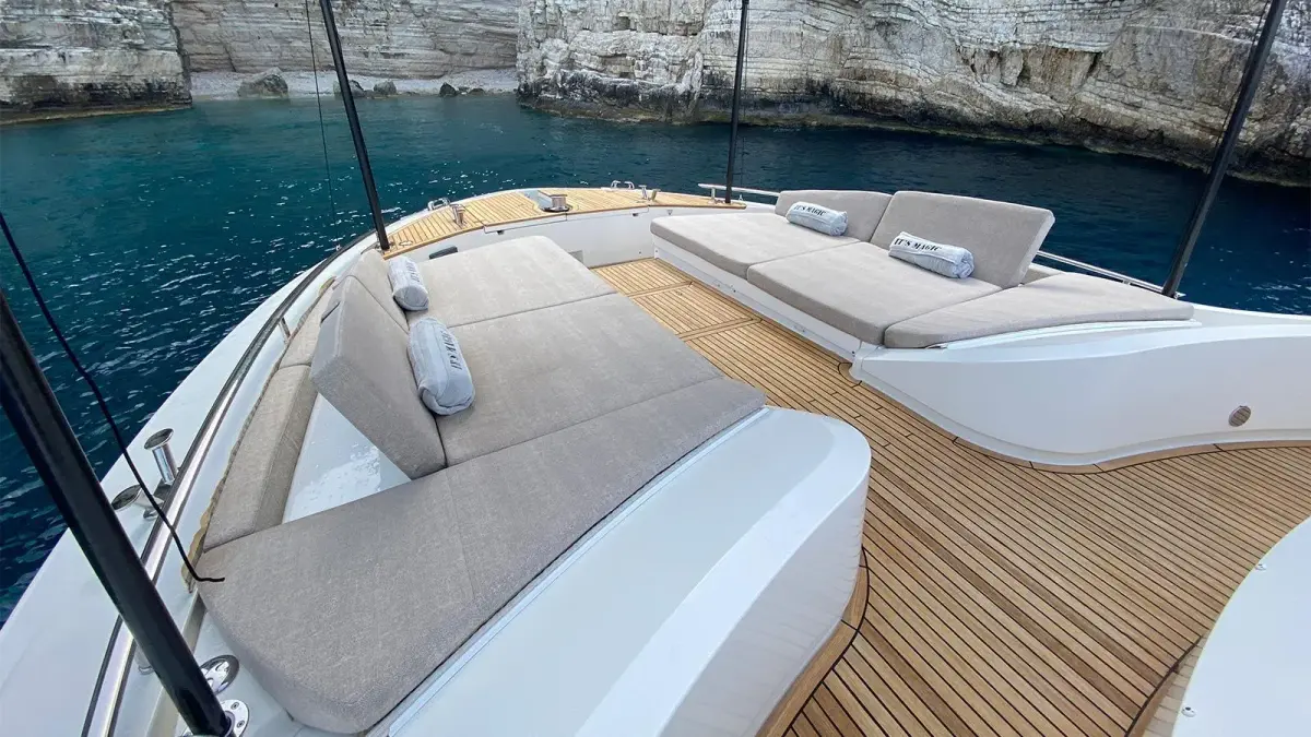 MCY66, master cabin — Yacht Charter Saint-Tropez, Saint-Tropez. MCY66 — 20m