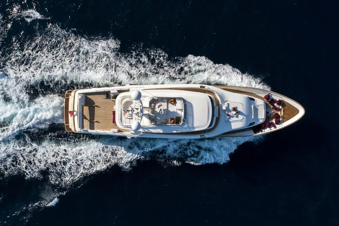 Navetta 33, salon — Yacht Charter Saint-Tropez, Saint-Tropez. Navetta 33 — 33m