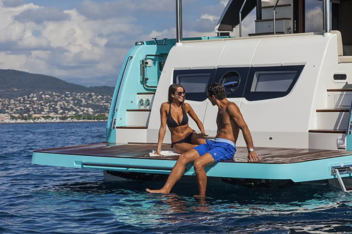 Navetta 58, salon — Yacht Charter Saint-Tropez, Saint-Tropez. Navetta 58 — 17m