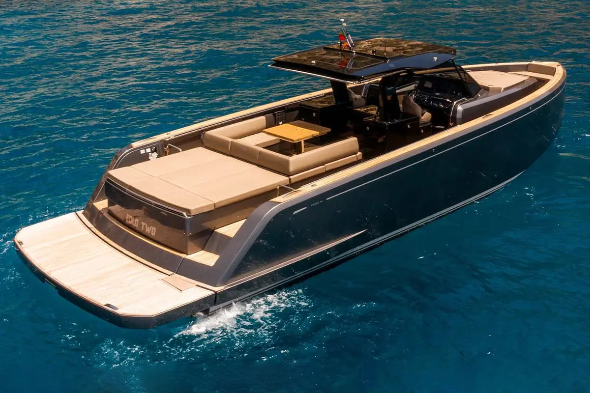 Pardo 50, exterior — Yacht Charter Saint-Tropez, Saint-Tropez. Pardo 50 — 16m