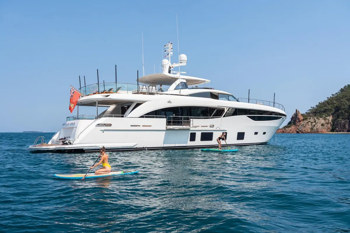 Princess 35M, flybridge — Yacht Charter Saint-Tropez, Saint-Tropez. Princess 35M — 35m