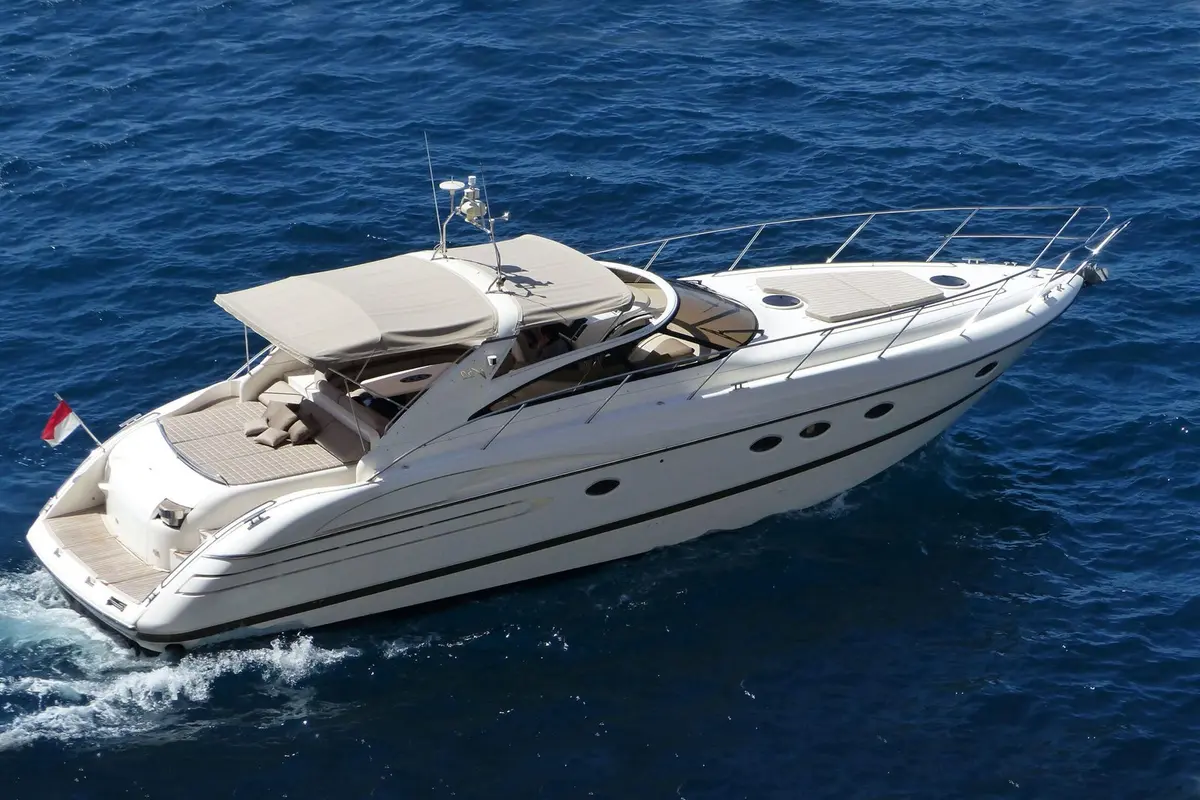 Princess 50, exterior — Yacht Charter Saint-Tropez, Saint-Tropez. Princess 50 — 15.5m