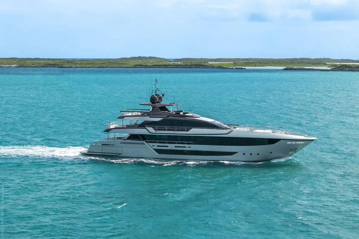 Riva 130, master cabin — Yacht Charter Saint-Tropez, Saint-Tropez. Riva 130 — 40m