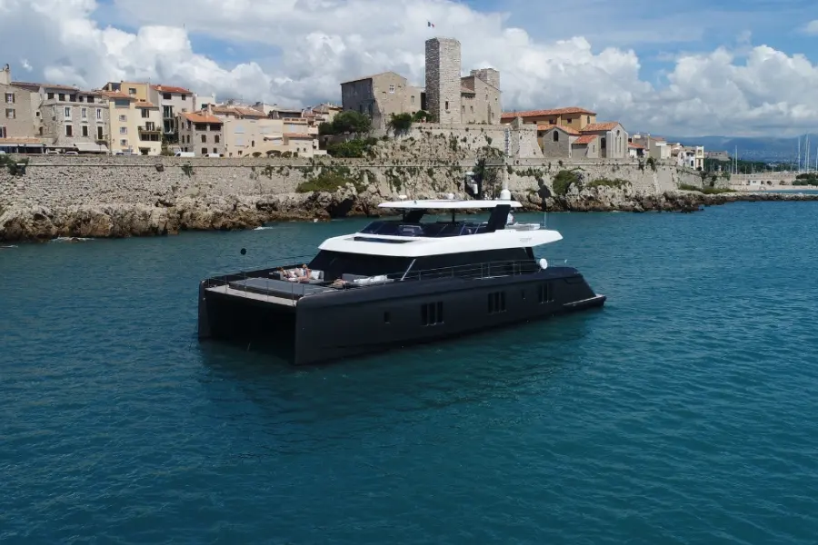 Sunreef 80, exterior — Yacht Charter Saint-Tropez, Saint-Tropez. Sunreef 80 — 23.9m