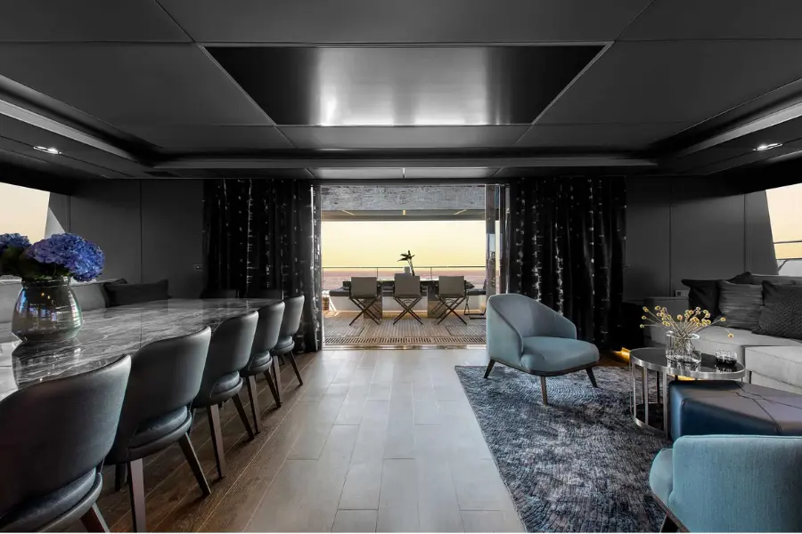Sunreef 80, salon — Yacht Charter Saint-Tropez, Saint-Tropez. Sunreef 80 — 23.9m