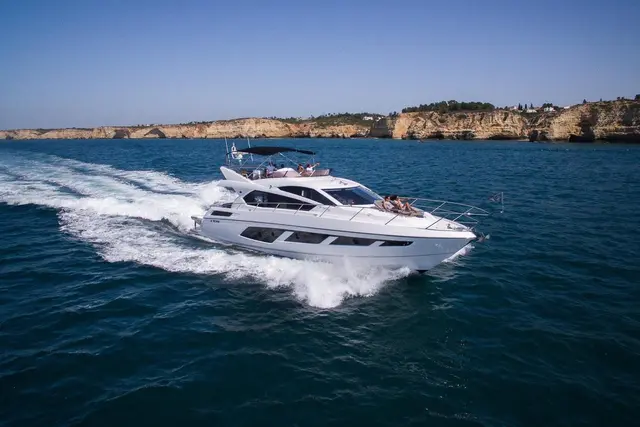 Manhattan 65 — Yacht Charter Saint-Tropez, Saint-Tropez