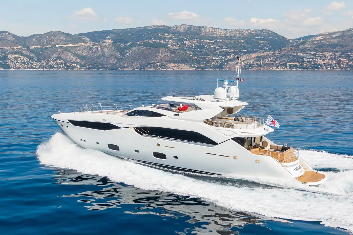 Sunseeker 115, exterior — Yacht Charter Saint-Tropez, Saint-Tropez. Sunseeker 115 — 35m