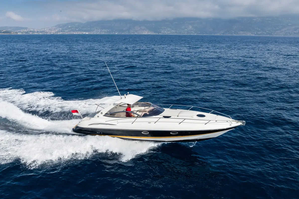 Superhawk 34, exterior — Yacht Charter Saint-Tropez, Saint-Tropez. Superhawk 34 — 11m