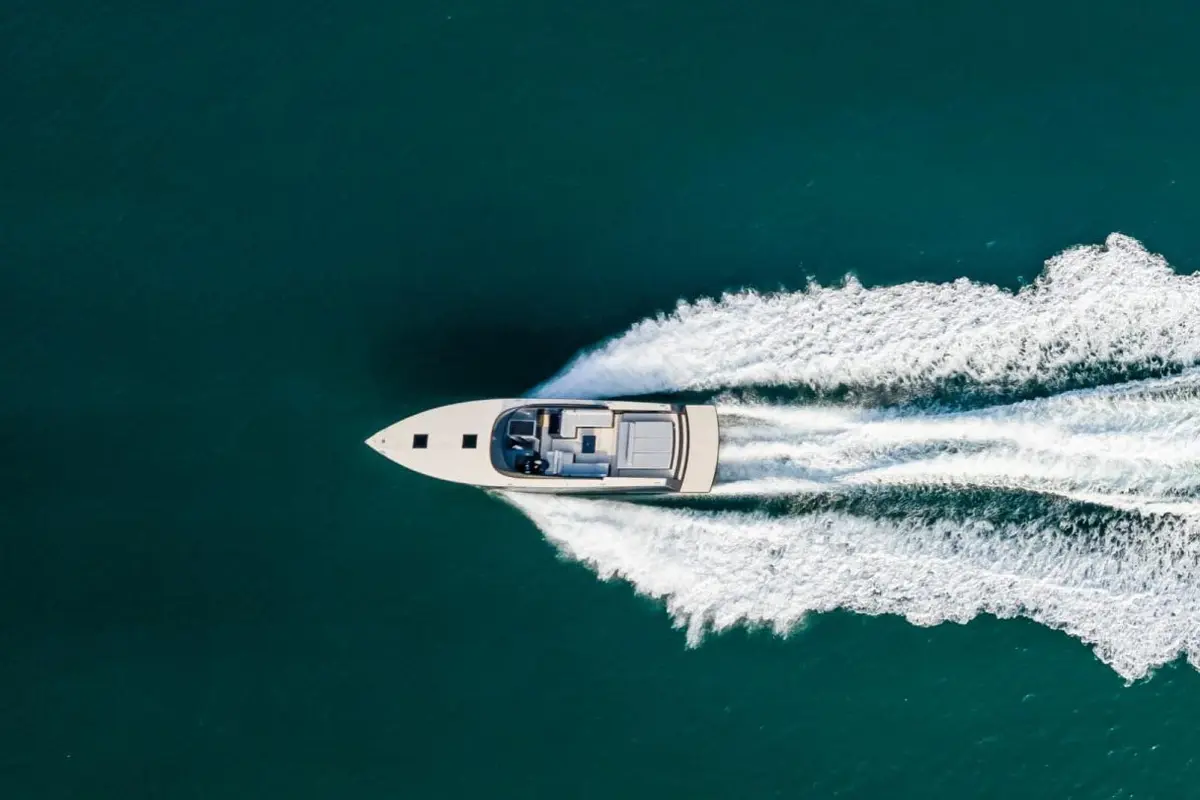 Vandutch 55, cubierta de popa — Yacht Charter Saint-Tropez, Saint-Tropez. Vandutch 55 — 16m