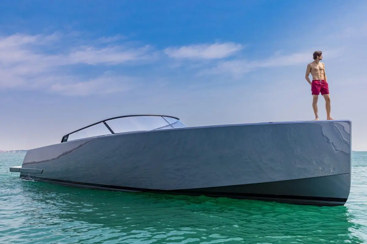 Vandutch 55, camarote principal — Yacht Charter Saint-Tropez, Saint-Tropez. Vandutch 55 — 16m