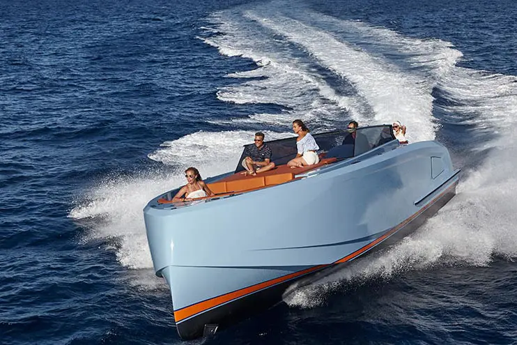 Vanquish VQ60, aft deck — Yacht Charter Saint-Tropez, Saint-Tropez. Vanquish VQ60 — 18.3m