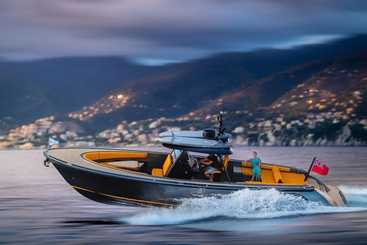 Wajer 38S, aft deck — Yacht Charter Saint-Tropez, Saint-Tropez. Wajer 38S — 11m