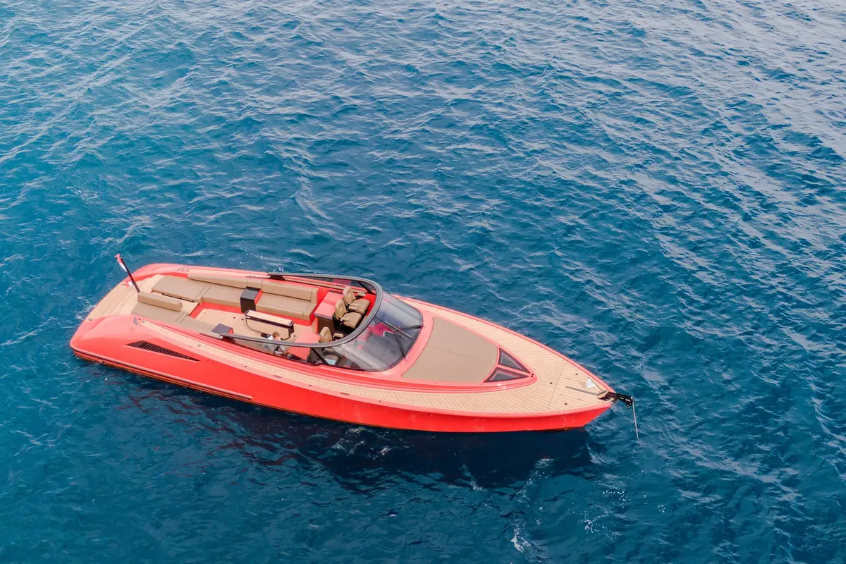 Wajer 55, master cabin — Yacht Charter Saint-Tropez, Saint-Tropez. Wajer 55 — 16m